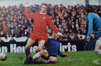 Evans tackled - action image - 12 April 1971